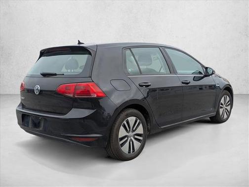 2016 Volkswagen e-Golf SE