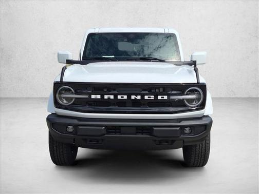 Oxford White 2026 Ford Bronco Outer Banks