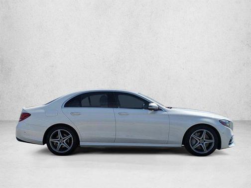 designo Diamond White 2018 Mercedes-Benz E-Class E 300