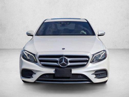 designo Diamond White 2018 Mercedes-Benz E-Class E 300