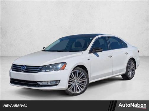 2014 Volkswagen Passat 1.8T Auto Sport