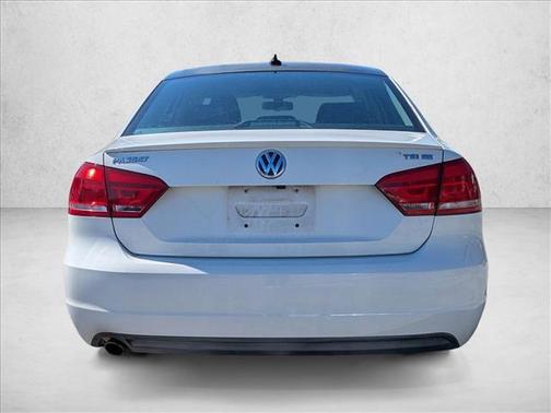 2014 Volkswagen Passat 1.8T Auto Sport
