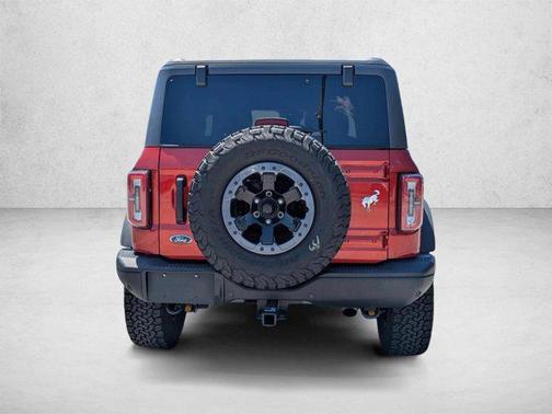Hot Pepper Red Metallic Tinted Clearcoat 2022 Ford Bronco Badlands