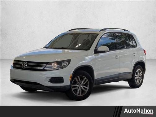 Pure White 2017 Volkswagen Tiguan 2.0T S