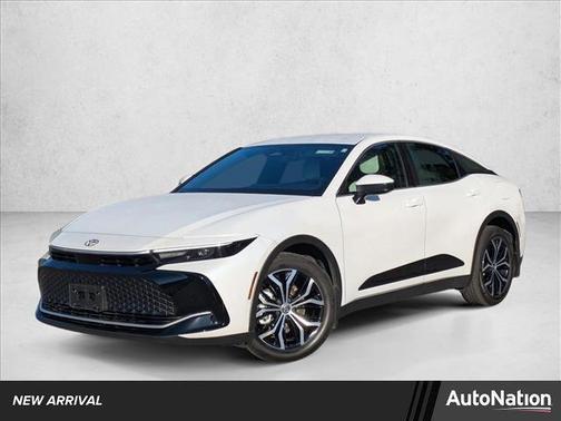 2024 Toyota Crown XLE