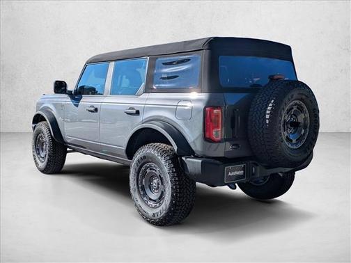 2025 Ford Bronco Base 4 Door 4x4