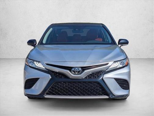 Celestial Silver/Midnight Black Metallic 2019 Toyota Camry XSE