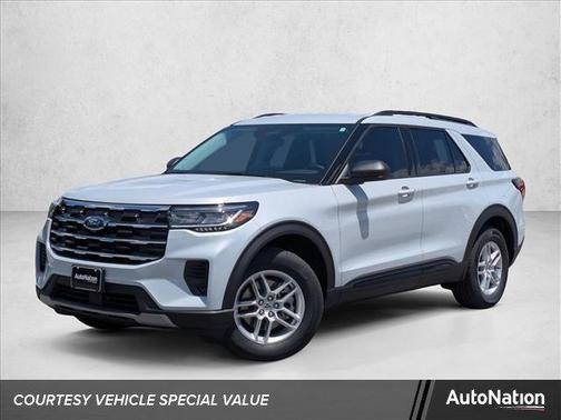 Space White Metallic 2026 Ford Explorer Active