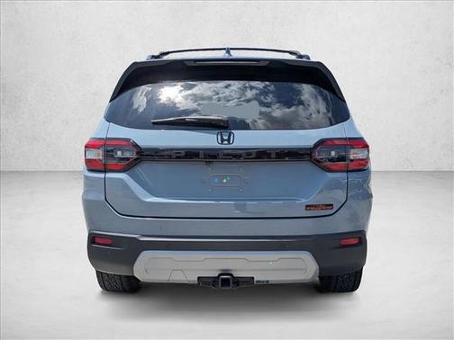 Sonic Gray Pearl 2024 Honda Pilot TrailSport