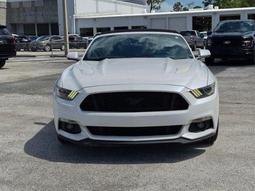 Oxford White 2017 Ford Mustang GT Premium