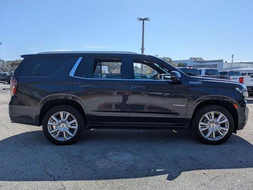 2022 Chevrolet Tahoe 4WD High Country