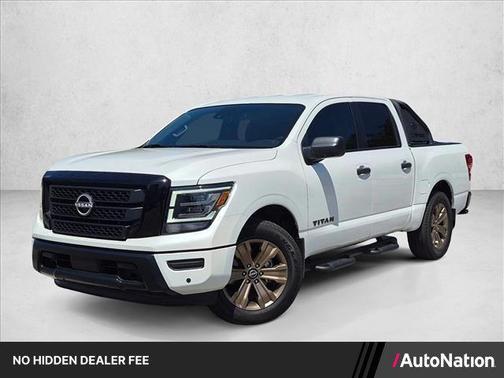 Pearl White Tricoat 2024 Nissan Titan SV