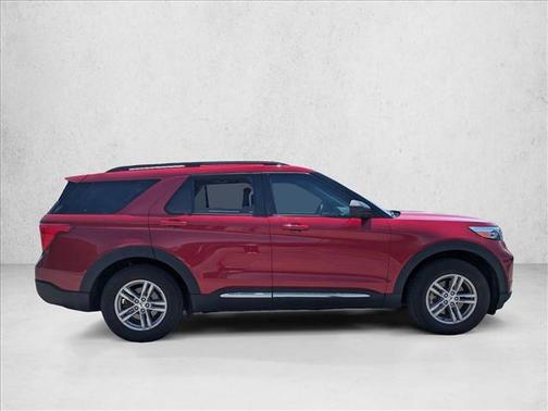 Rapid Red Metallic Tinted Clearcoat 2023 Ford Explorer XLT