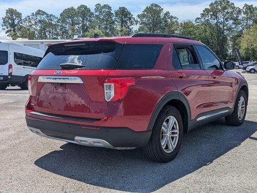 Rapid Red Metallic Tinted Clearcoat 2023 Ford Explorer XLT