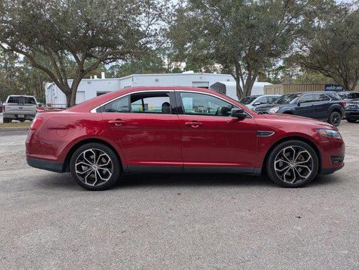 2018 Ford Taurus SHO