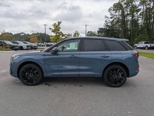 2025 Lincoln Corsair Premiere