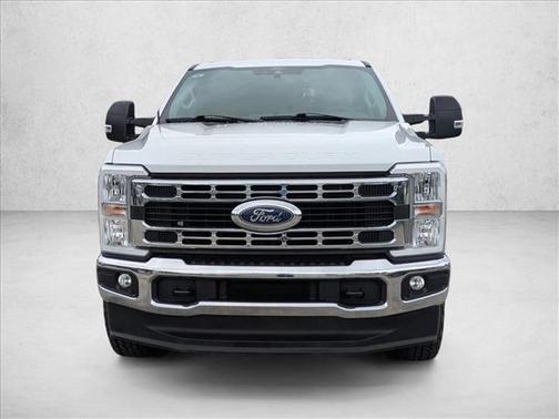 Oxford White 2024 Ford F-250 XLT