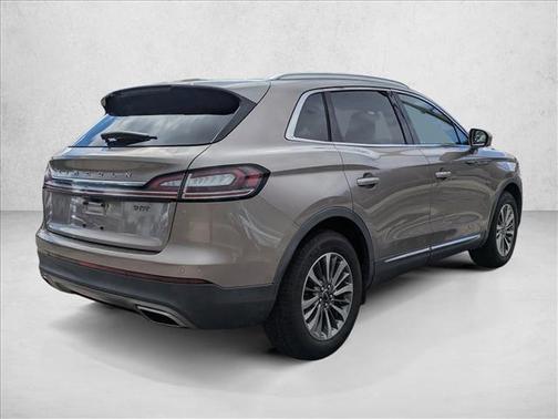 2019 Lincoln Nautilus Select