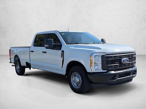 Oxford White 2025 Ford F-250 XL