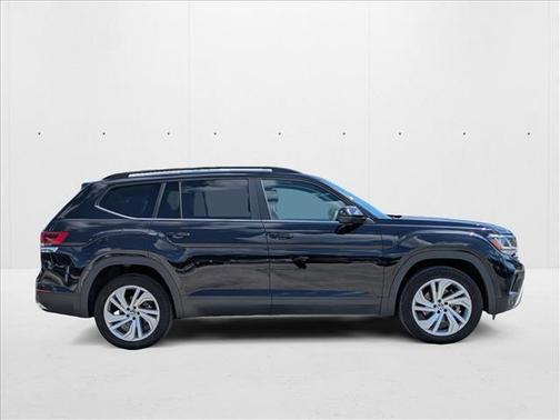 2022 Volkswagen Atlas 3.6L SE w/Technology