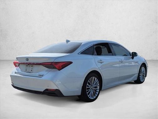 2021 Toyota Avalon Hybrid Limited