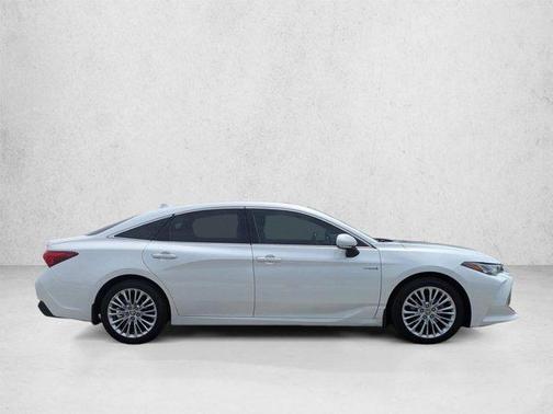 Wind Chill Pearl 2021 Toyota Avalon Hybrid Limited