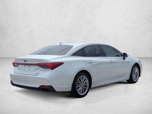 Wind Chill Pearl 2021 Toyota Avalon Hybrid Limited