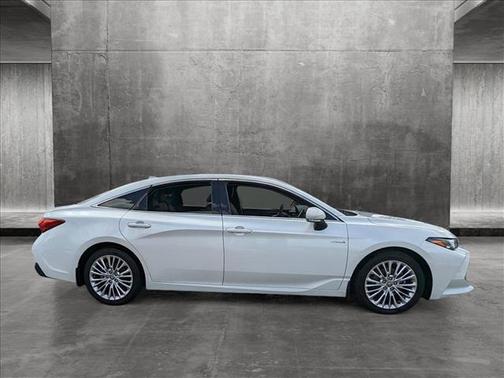 2021 Toyota Avalon Hybrid Limited