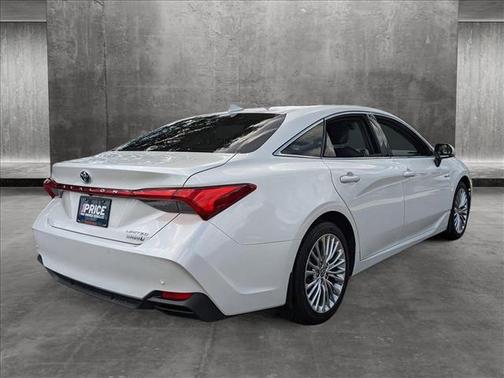 2021 Toyota Avalon Hybrid Limited