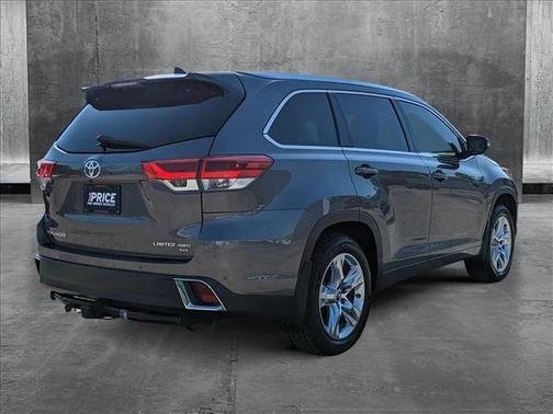 2017 Toyota Highlander Limited
