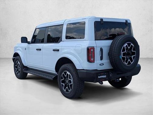 Oxford White 2026 Ford Bronco Outer Banks