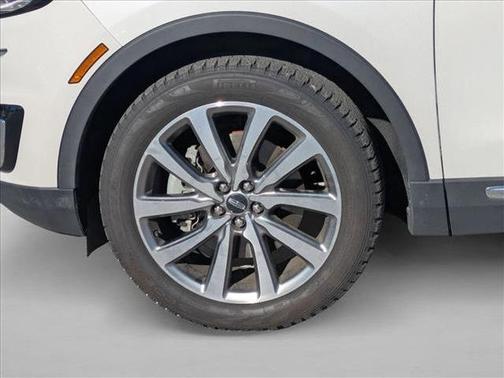 2019 Lincoln Nautilus Select