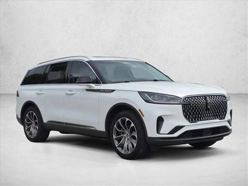 Pristine White Metallic Tri-Coat 2025 Lincoln Aviator Reserve