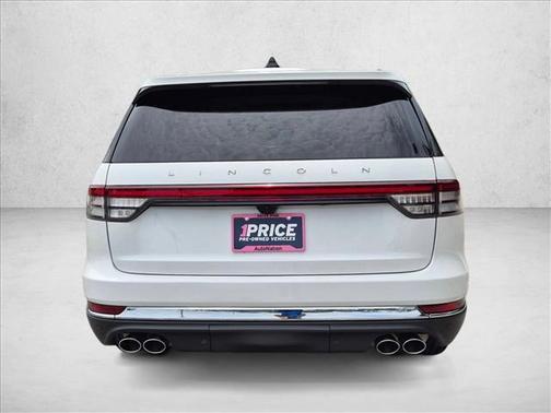 Pristine White Metallic Tri-Coat 2025 Lincoln Aviator Reserve