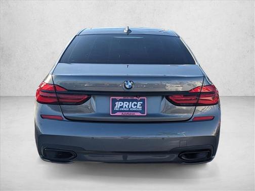 2019 BMW 740 740i