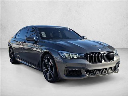 2019 BMW 740 740i