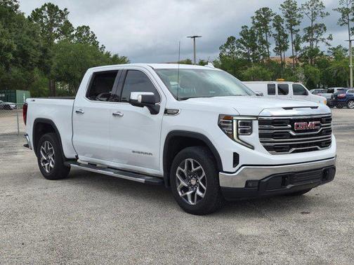 Summit White 2023 GMC Sierra 1500 SLT