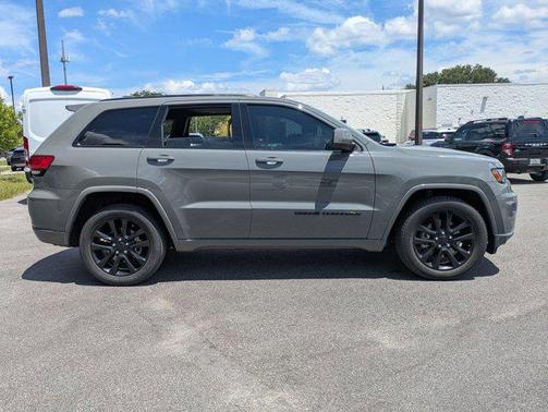 2021 Jeep Grand Cherokee Laredo