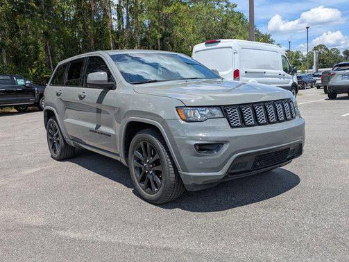 2021 Jeep Grand Cherokee Laredo