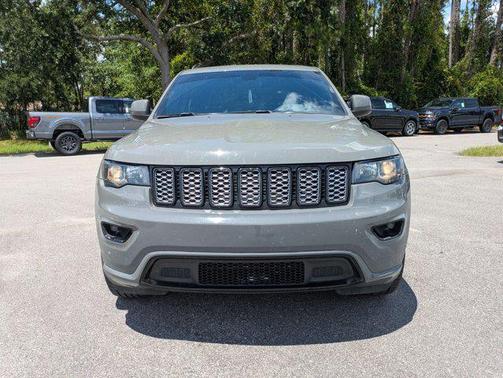 2021 Jeep Grand Cherokee Laredo
