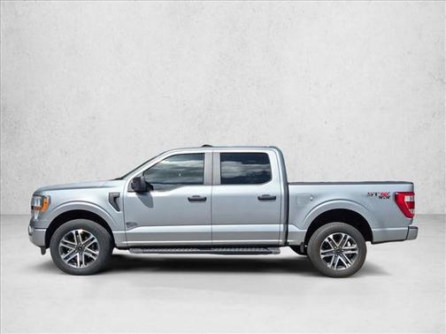 Iconic Silver Metallic 2022 Ford F-150 XL