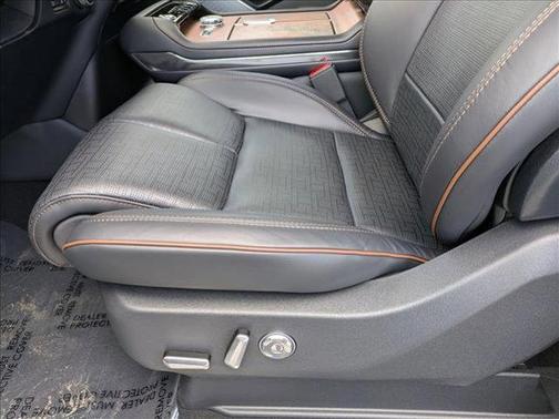 2025 Lincoln Navigator Black Label