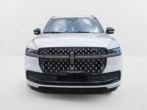 2025 Lincoln Navigator Black Label