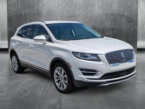 2019 Lincoln MKC Select