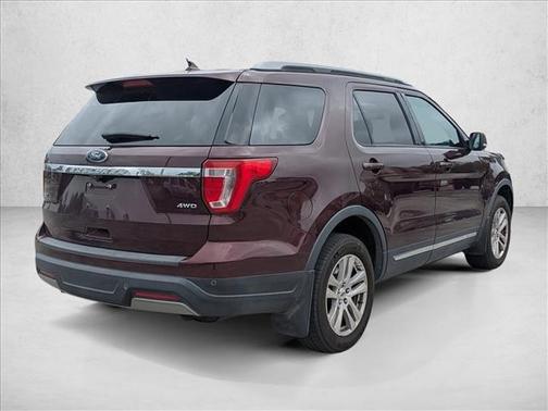 Burgundy Velvet Meta 2019 Ford Explorer XLT