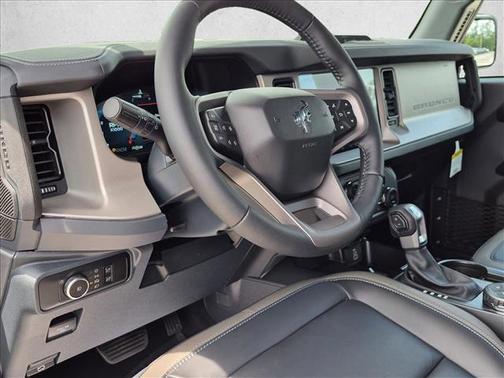 Avalanche Gray 2026 Ford Bronco Outer Banks