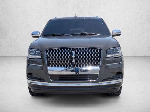 Chroma Caviar Dark Gray Metallic Clearcoat 2024 Lincoln Navigator Black Label