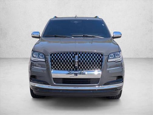 Chroma Caviar Dark Gray Metallic Clearcoat 2024 Lincoln Navigator Black Label