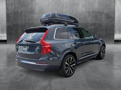 2024 Volvo XC90 B6 Plus Bright Theme 7-Seater