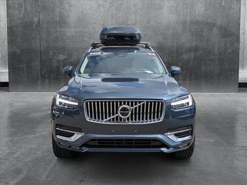 2024 Volvo XC90 B6 Plus Bright Theme 7-Seater